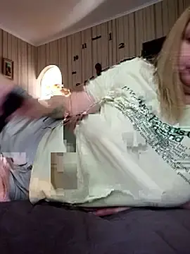 Stripchat Nude Webcam of BustyBlond