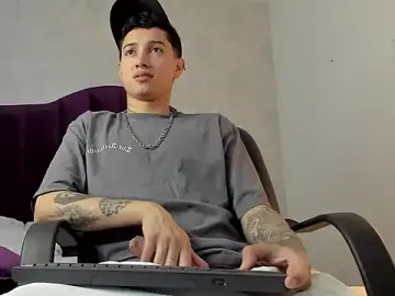 Stripchat Best Webcam of JoshBeech