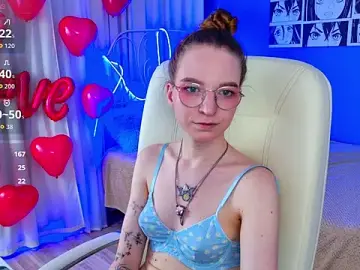 Stripchat Best Webcam of VioletShine