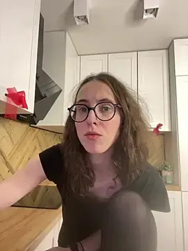 Stripchat Live Sex Cam of MartiniiSelenna