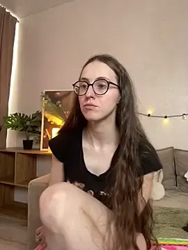 Stripchat Free Porn Cam of MartiniiSelenna