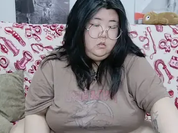 Stripchat Adult Webcams of Nadine_asian