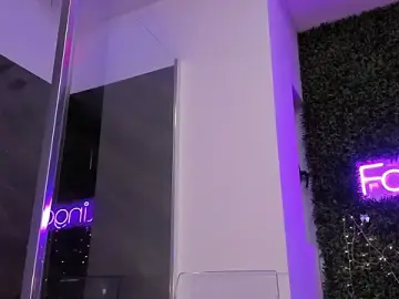 Stripchat Live Sex of realhotfallingdevil