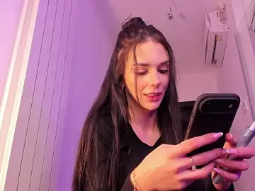 Stripchat Live Porn of realhotfallingdevil