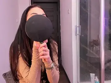 Stripchat Free Live Porn of realhotfallingdevil