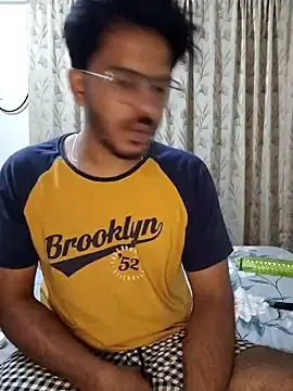 Stripchat Live Sex of MIDNIGHT_STAR110