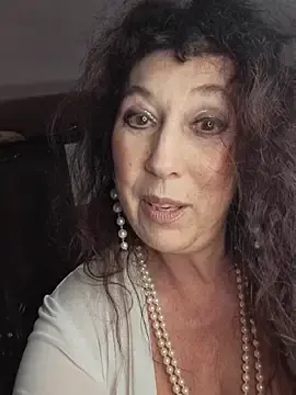 Stripchat Best live sex cam show of GypsyEsmeralda