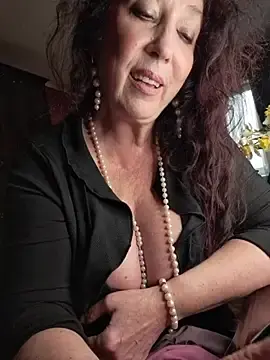 Stripchat Sex Chat of GypsyEsmeralda