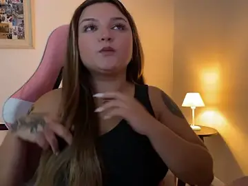 Stripchat Free Porn Cam of SweetFoxEyes_