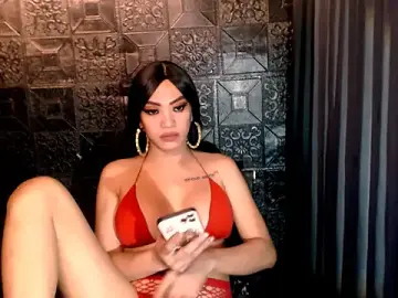 Stripchat Live Sex Cam of ASIANHOTTIE_69