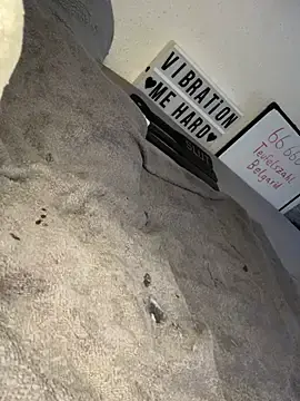 Stripchat Live Sex Cam of secret_dream415