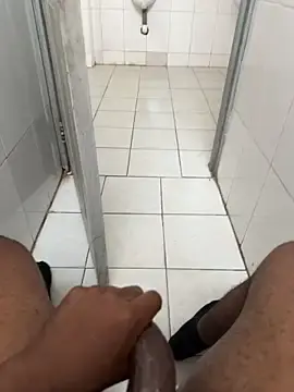 Stripchat Free Porn Cam of Black-mamba-madingo