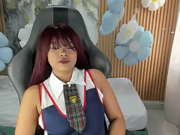 Stripchat Best live sex cam show of Lili_16