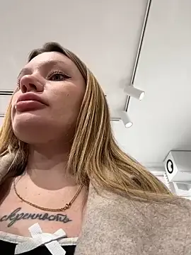 Stripchat Sex Cam of justmilaa