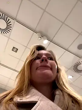 Stripchat Free Porn Cam of justmilaa