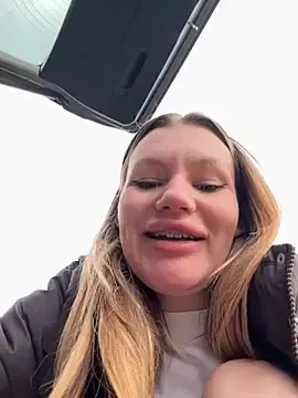 Stripchat Watch Live Sex Cams of justmilaa