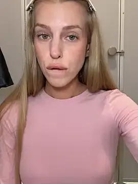 Stripchat Private Sex Chat of kira_mia