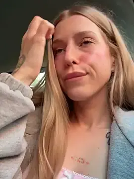 Stripchat Private Sex Chat of kira_mia