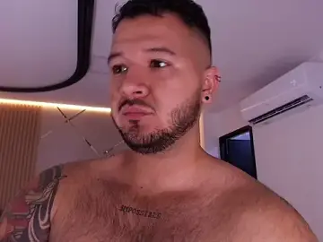 Stripchat Live Sex of mister_miike