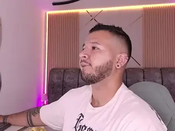 Stripchat Best live sex cam show of mister_miike
