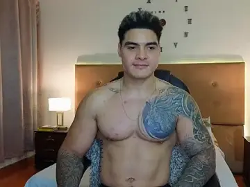 Stripchat Free Porn Cam of Steven_Velez
