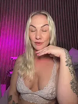 Stripchat Best live sex cam show of NastyMilf_