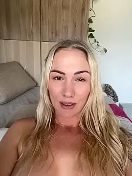 Stripchat Watch Live Sex Cams of NastyMilf_