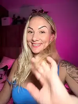 Stripchat Live Sex Cam of NastyMilf_