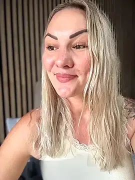 Stripchat Free Live Porn of NastyMilf_