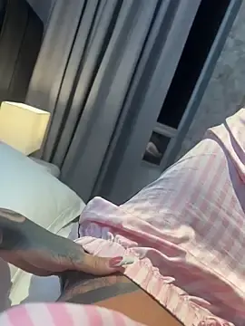 Stripchat Live Sex Cam of belllbonniie