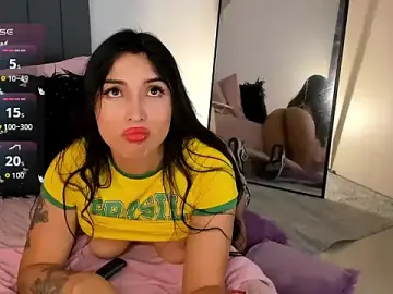 Stripchat Nude Webcam of hollyprincess_2