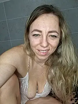 Stripchat Free Live Porn of sole28