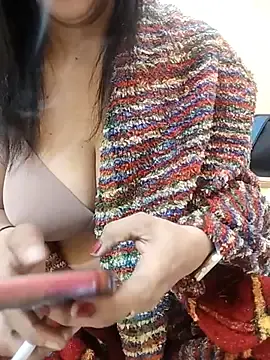 Stripchat Adult Webcam of meenu_bhabhi547