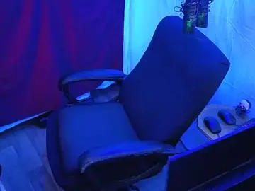 Stripchat Nude Webcam of Richy__Rich_