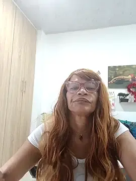 Stripchat Free Porn Cam of BustyMilf_