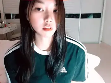 Stripchat Live Sex Cam of Miu1_girl