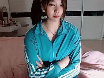 Stripchat Live Porn of Miu1_girl