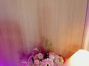 Stripchat Free Porn Cam of SummersAngel