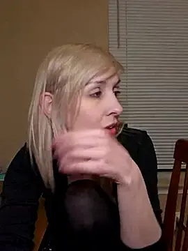 Stripchat Free Porn Cam of AmethystFoxx