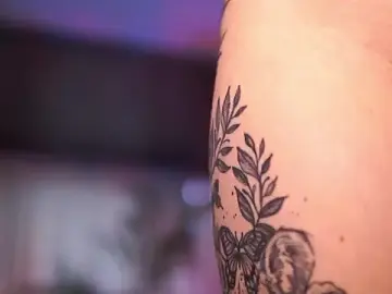 Stripchat Live Sex of HotBustyBabeX