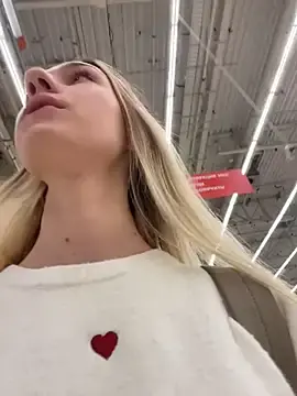 Stripchat Adult Webcam of Lia__Love