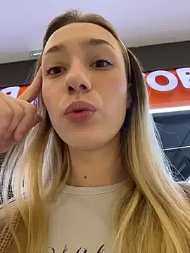 Stripchat Adult Video Chat of Lia__Love