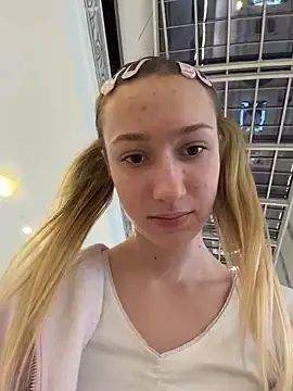 Stripchat Free Live Porn of Lia__Love