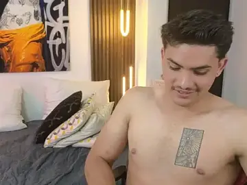 Stripchat Watch Live Sex Cams of MrAdonis_