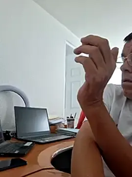 Stripchat Free Live Porn of eros3442