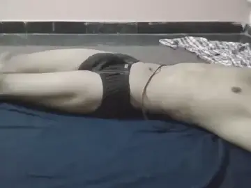 Stripchat Watch Live Sex Cams of itsmemadhu2019