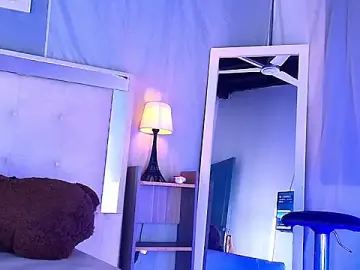 Stripchat Adult Video Chat of Emily_Castillo_1