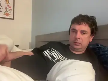 Stripchat Live Sex of freddy0222222