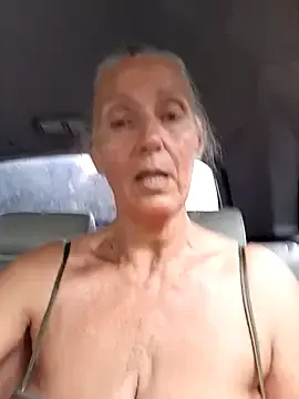 Stripchat Live Sex Cam of yalukerya