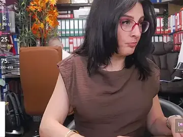 Stripchat Adult Webcams of classyladyrellax